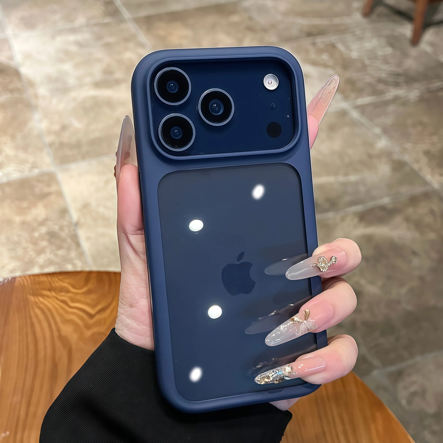 Luxury Advanced Silicone Soft Edge Transparent Case For iPhone 17 17 Pro 17 Pro Max Shockproof Phone Case Hard Back Panel Cover