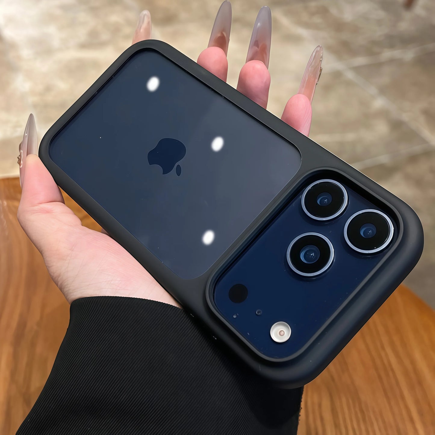 Luxury Advanced Silicone Soft Edge Transparent Case For iPhone 17 17 Pro 17 Pro Max Shockproof Phone Case Hard Back Panel Cover